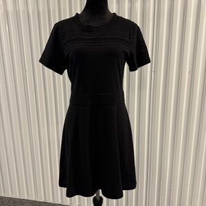 Loft Women’s Black Knit Short Sleeve Knee Length Dress Size Medium